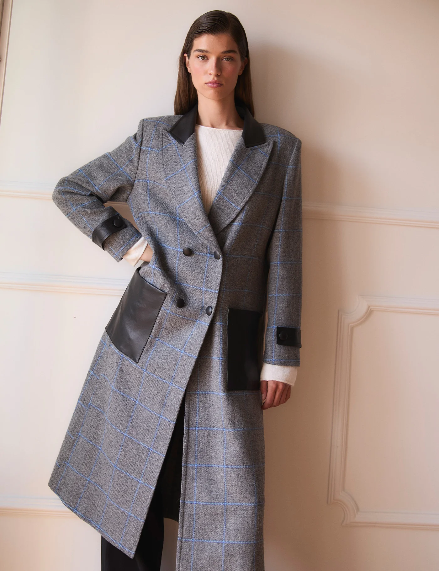 Abrigo Tailor Grey & Black - Image 3