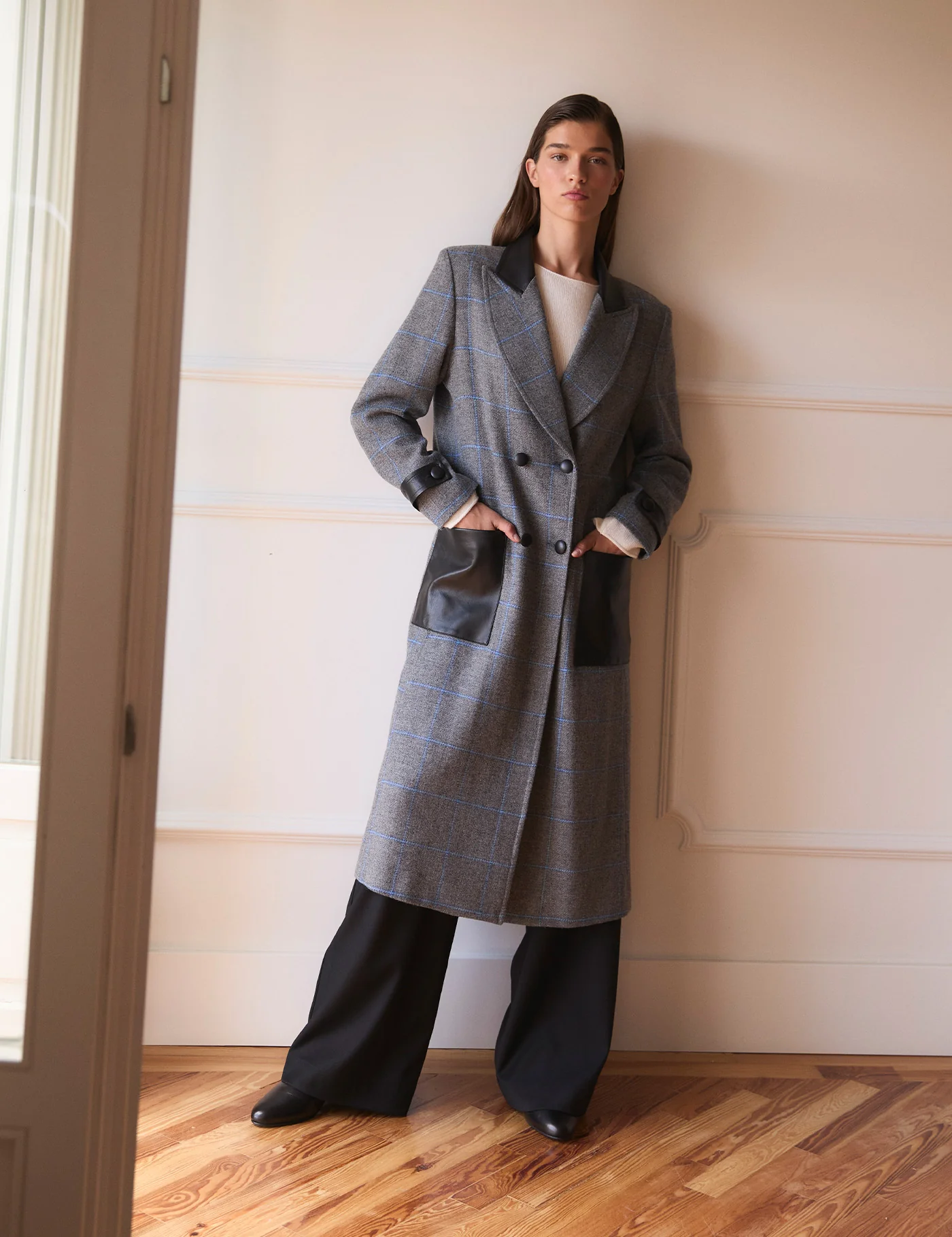 Abrigo Tailor Grey & Black - Image 4