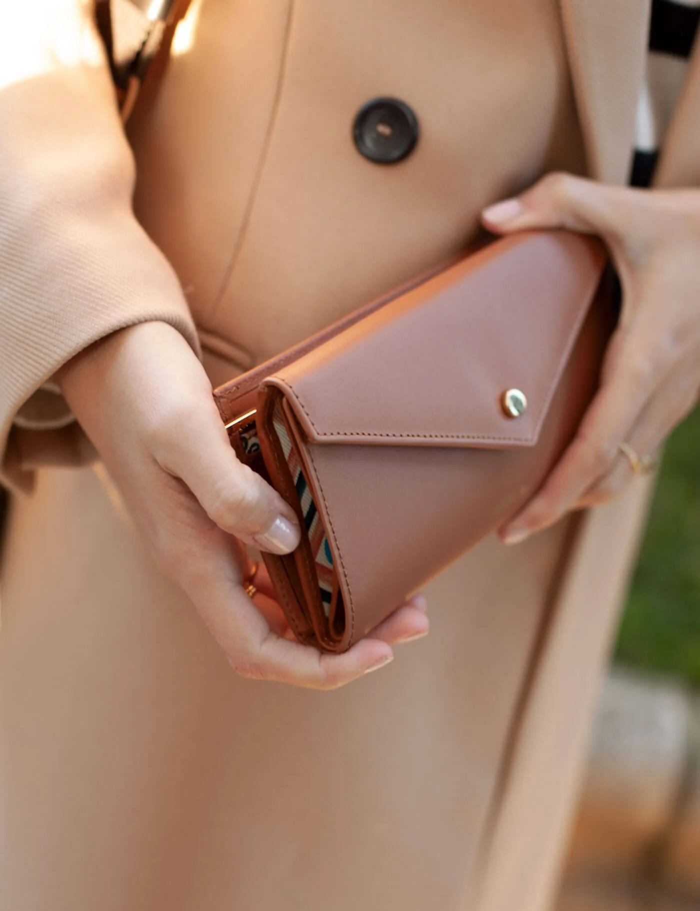 Cartera Rivoli Caramel - Image 3