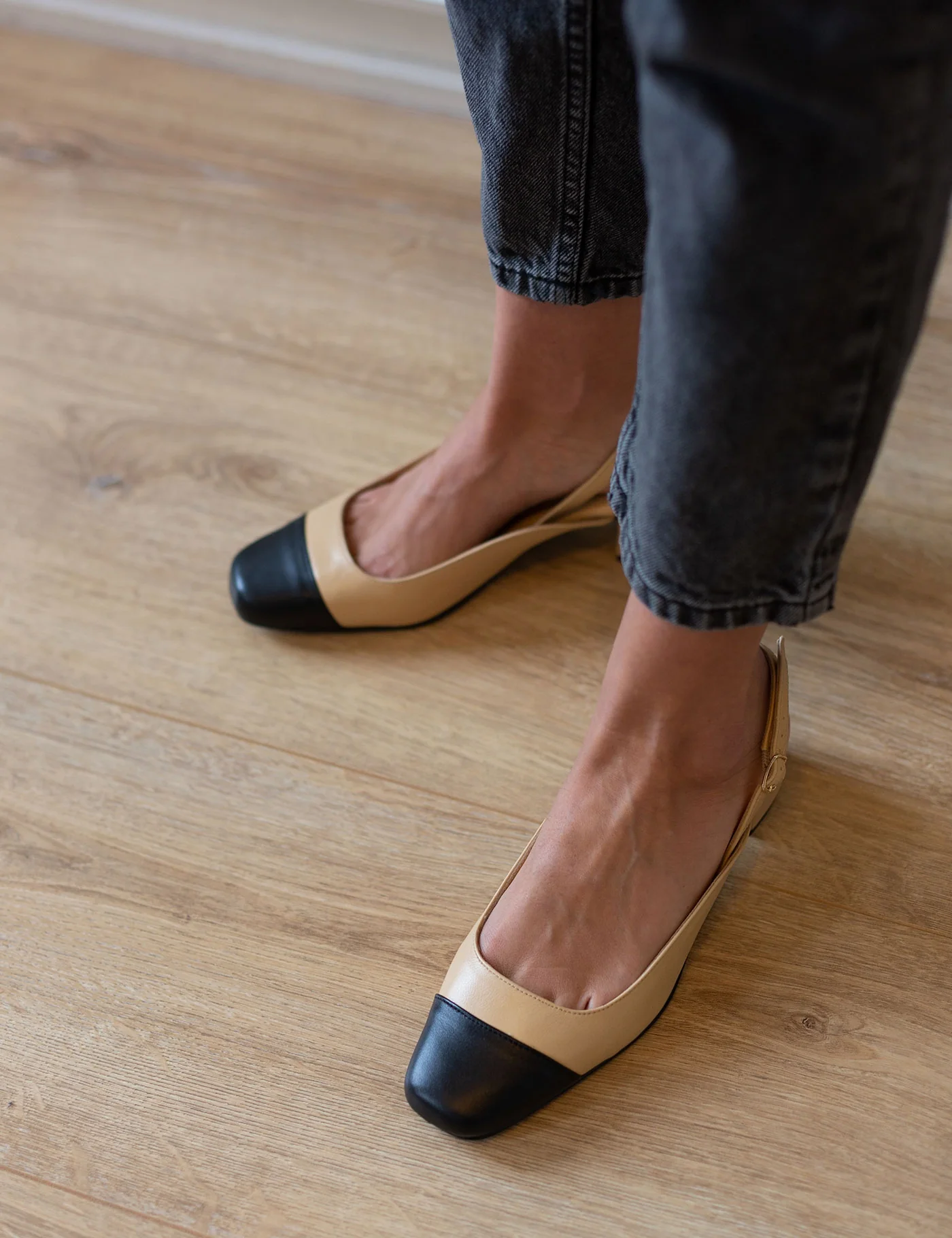 Stiletto Daphne Cream & Black - Image 3