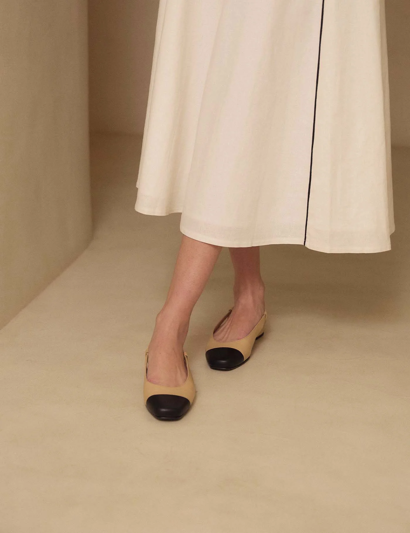 Stiletto Mini Daphne Cream & Black - Image 10