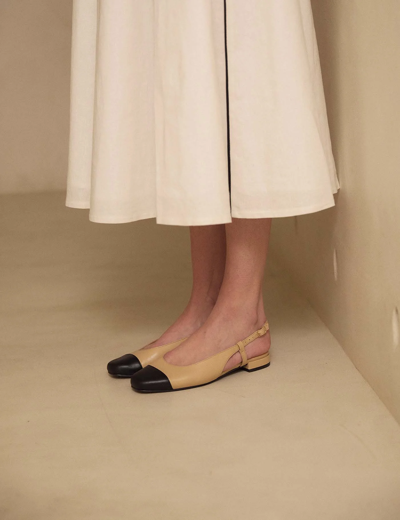 Stiletto Mini Daphne Cream & Black - Image 9
